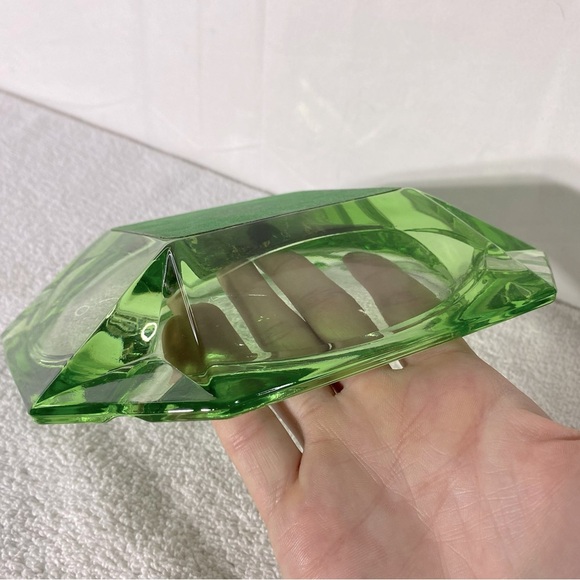 Vintage Skylon Niagara Falls Canada Large Cut Green Glass Ashtray Trinket Dish - Picture 12 of 12